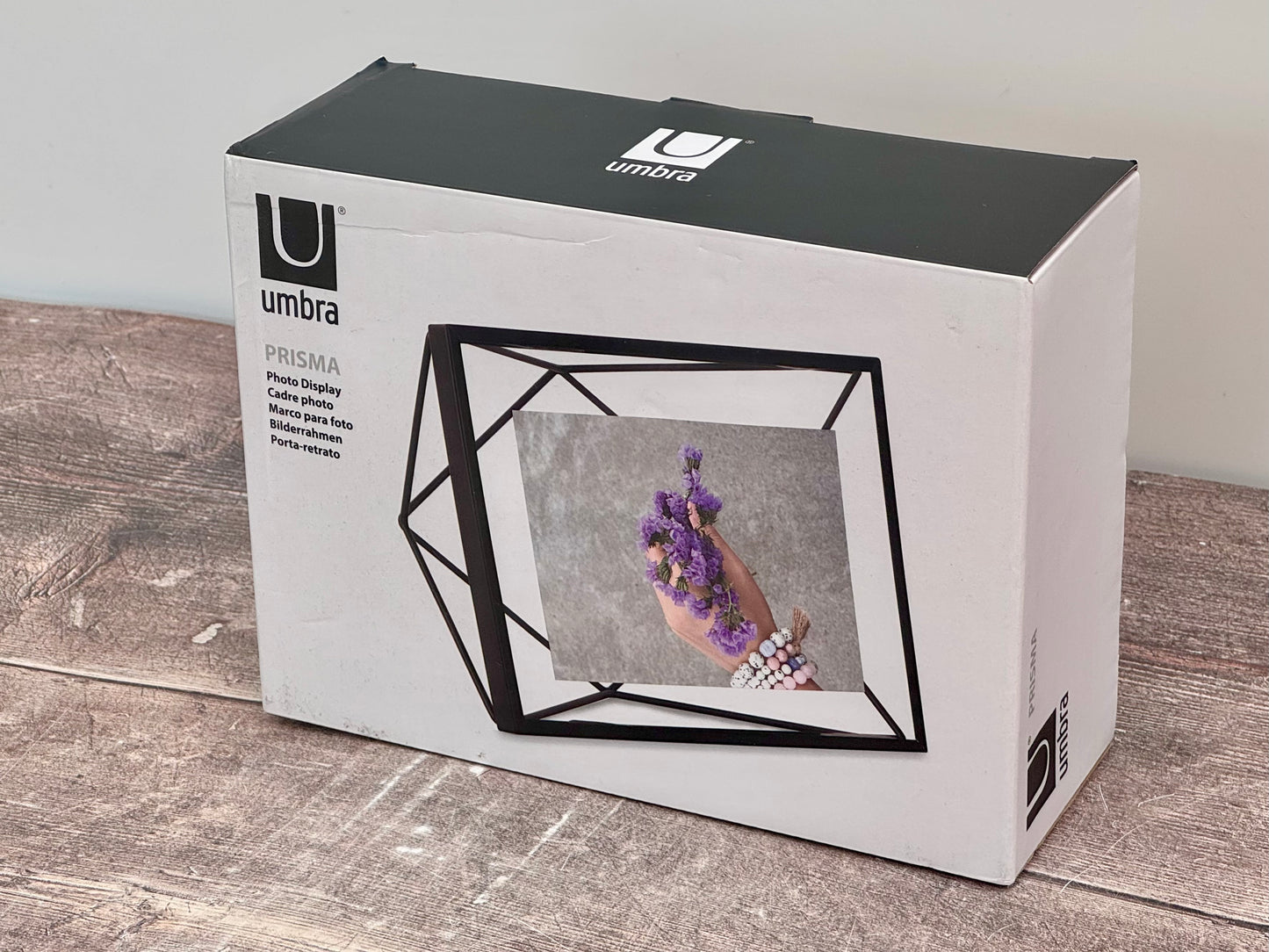 Black Prisma Photo Frame, 4’ x 6’