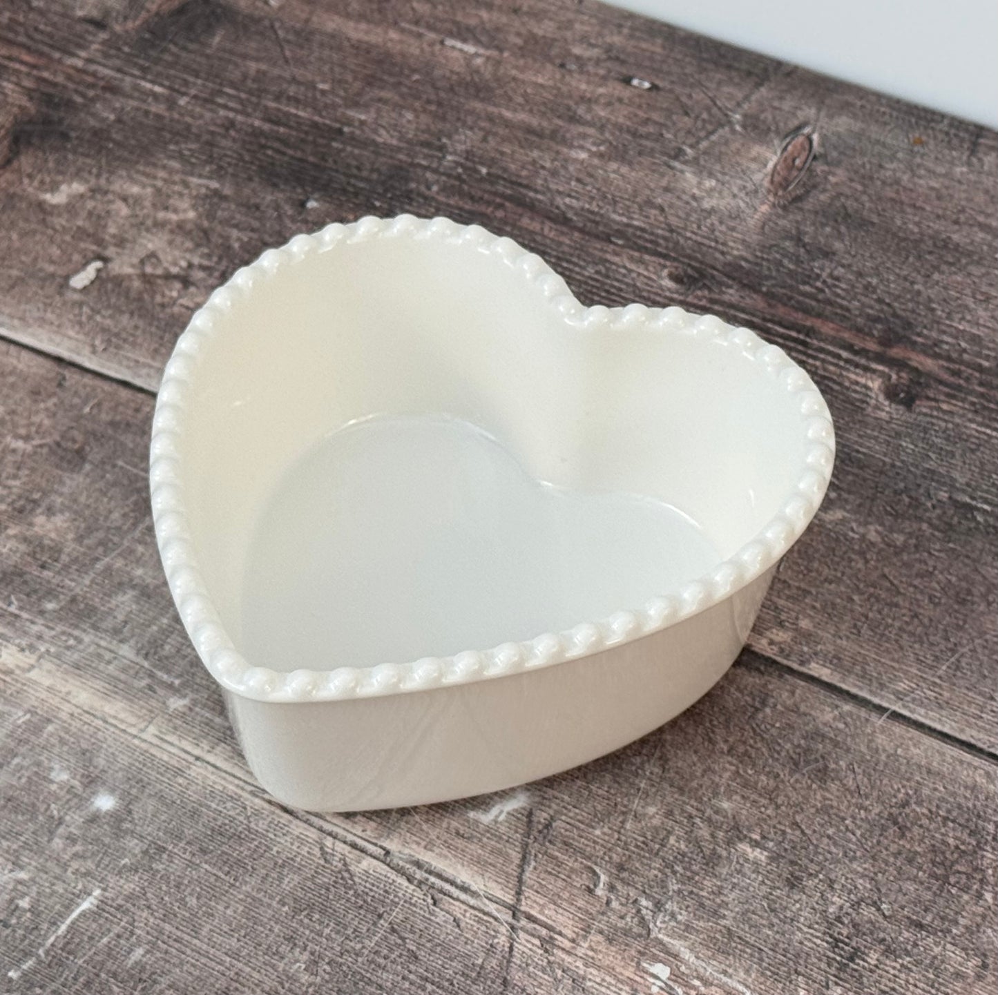 White Heart Bowl, 16.5cm