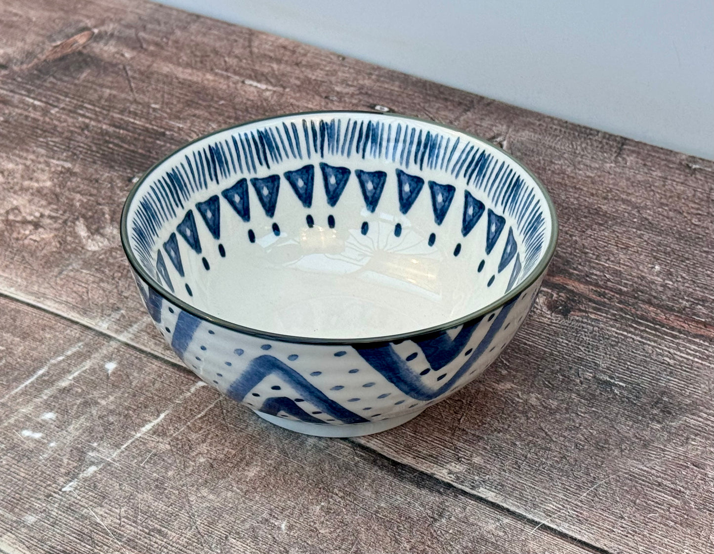 Blue and White Triangle Design Bowl, 14cm