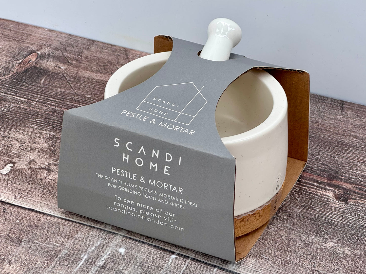 Scandi Home Cream and Wood Pestle and Mortar