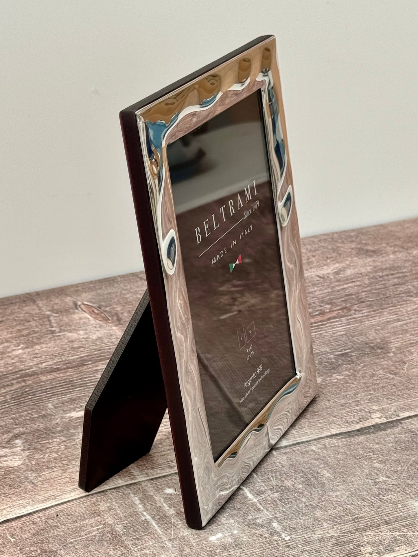 Beltrami Silver Plated Wave Effect Design Photo Frame 4 x 6