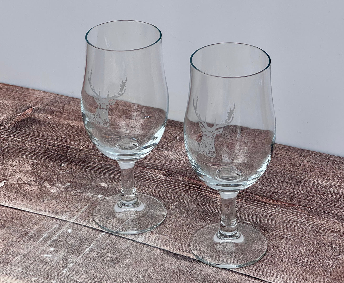 Set of 2 Stag Design Etched Craft Beer Glasses