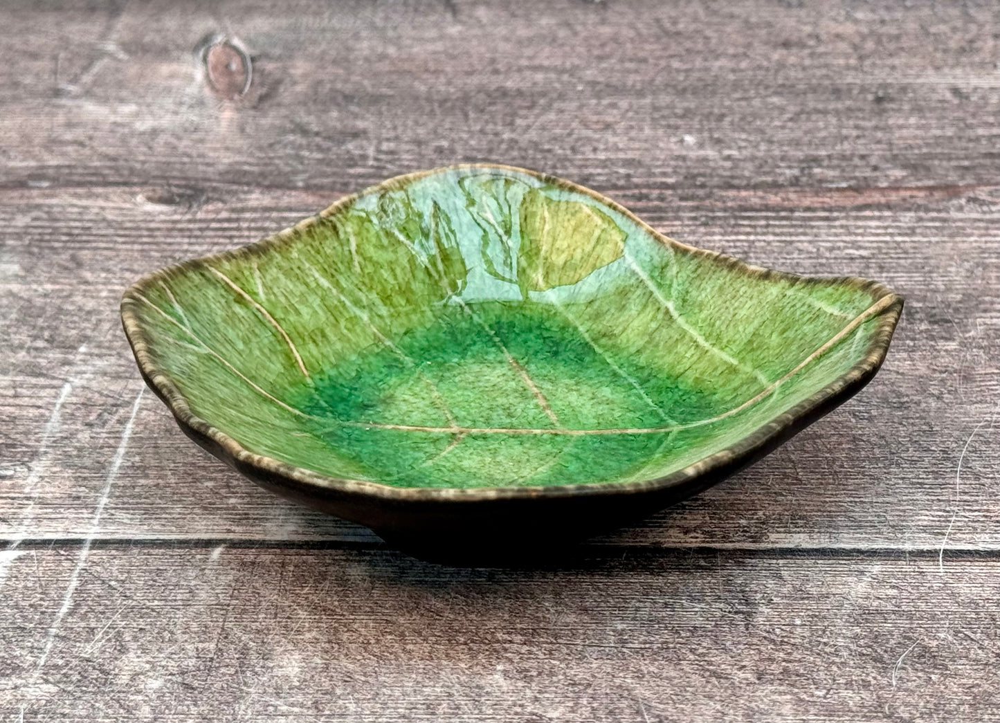 Green Leaf Design Dipping Bowl, 10.5cm