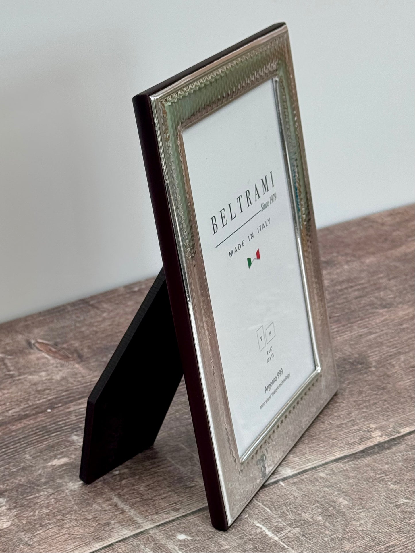 Beltrami Silver Plated Hammered Design Photo Frame 4 x 6