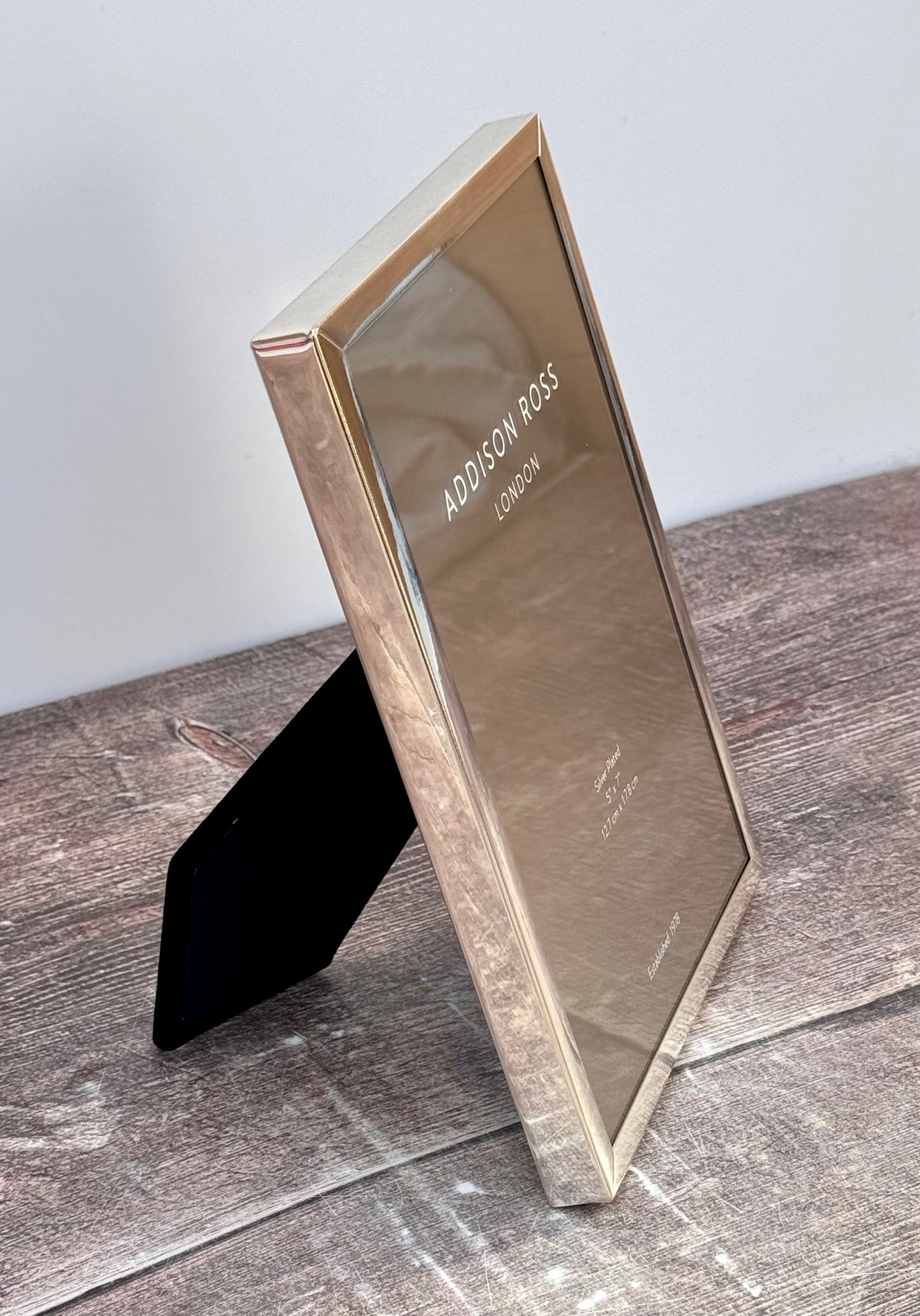 Addison Ross Silver Plated Plain Flat Border Photo Frame 5’ x 7’