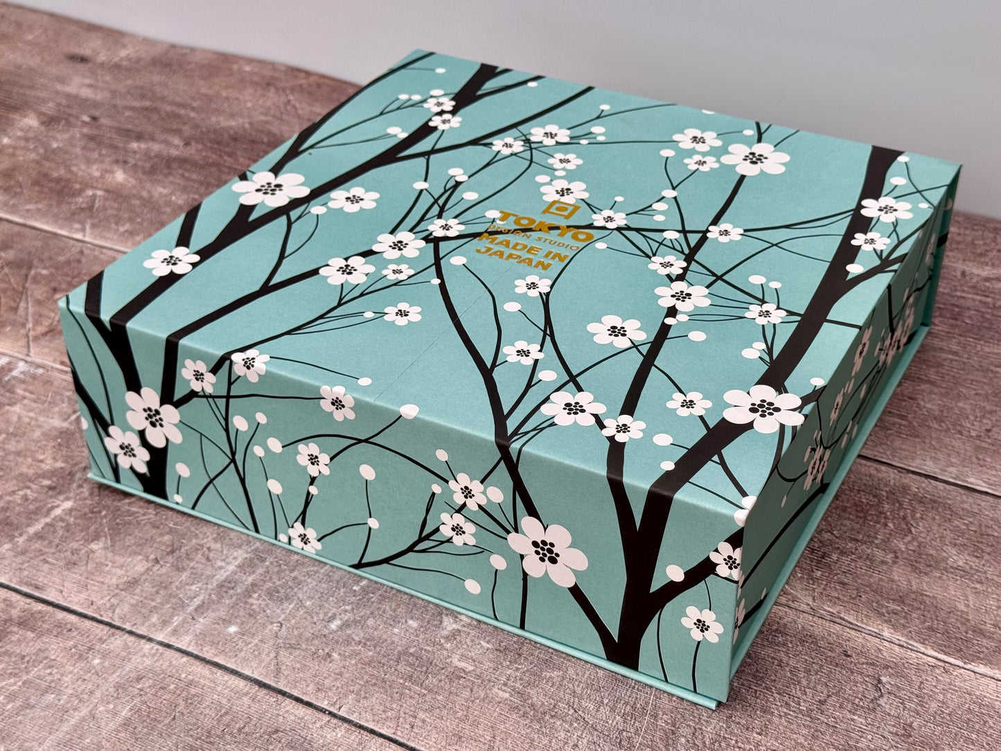 Tokyo Design Studio Set of 4 Green Flower Patterned Bowls, 13cm