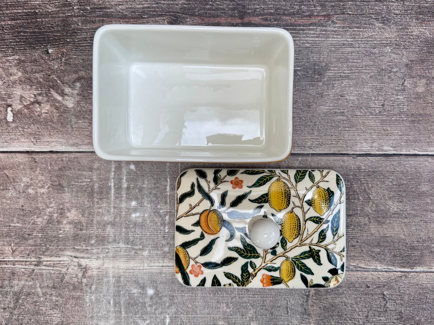 William Morris Fruits Lemon Patterned Butter Dish