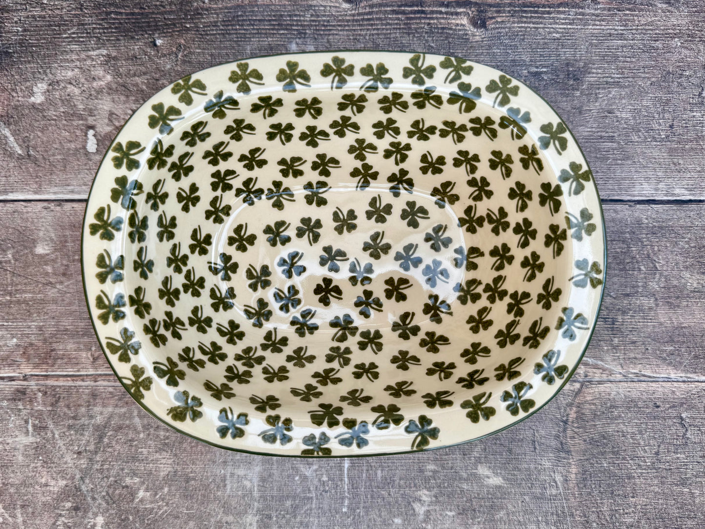 Four Leaf Clover Patterned Baking / Pie Dish, 24cm