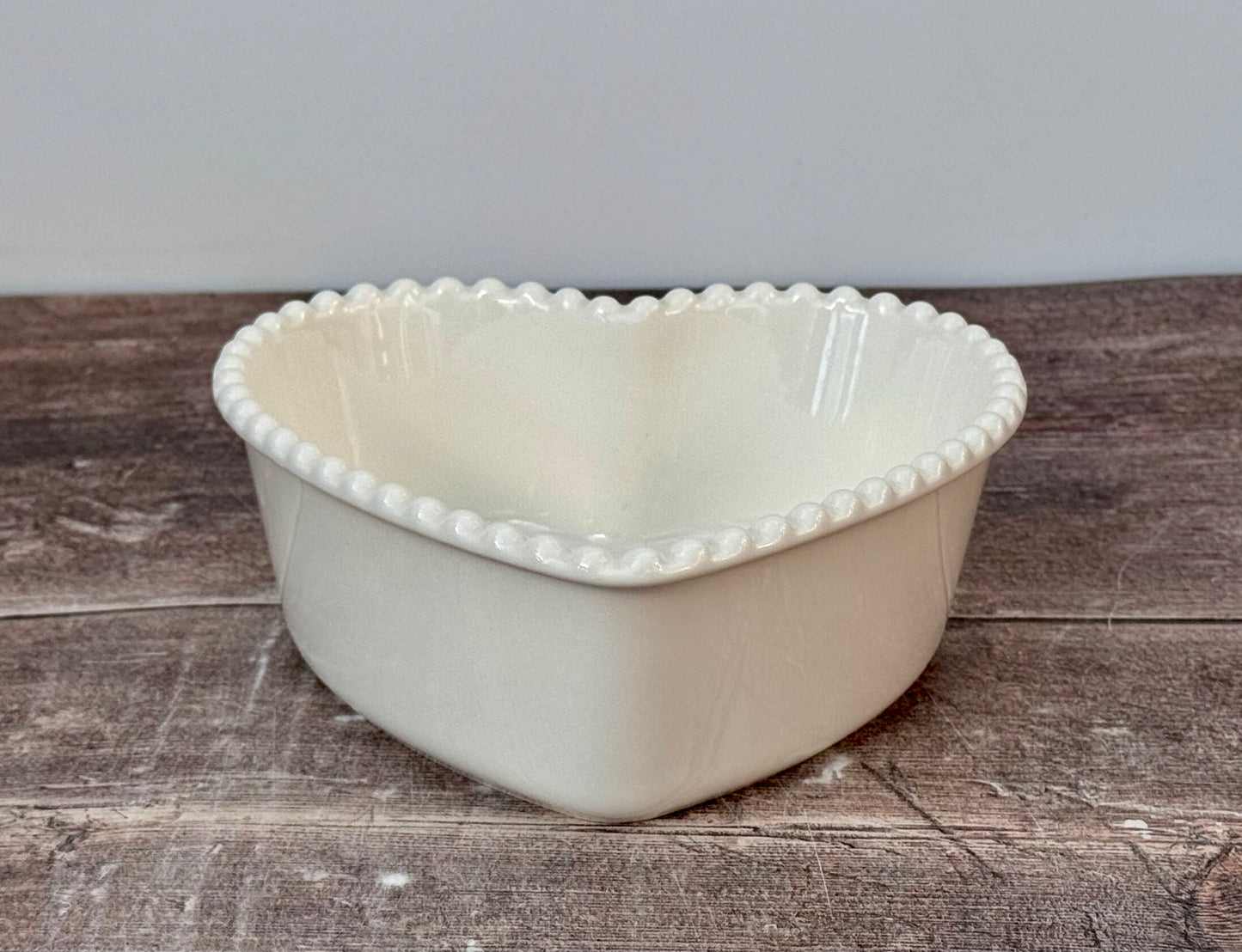White Heart Bowl, 16.5cm