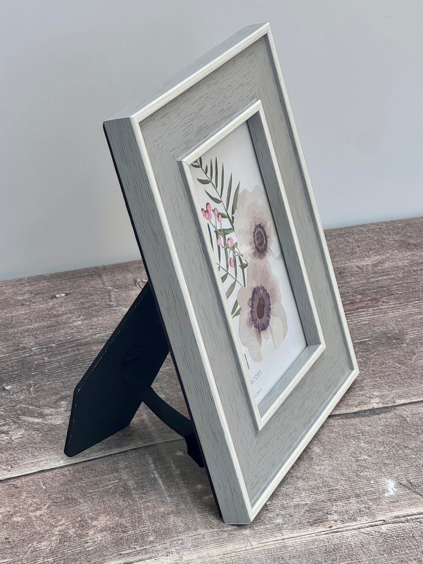 Isaac Jacobs Grey Photo Frame, 4’ x 6’