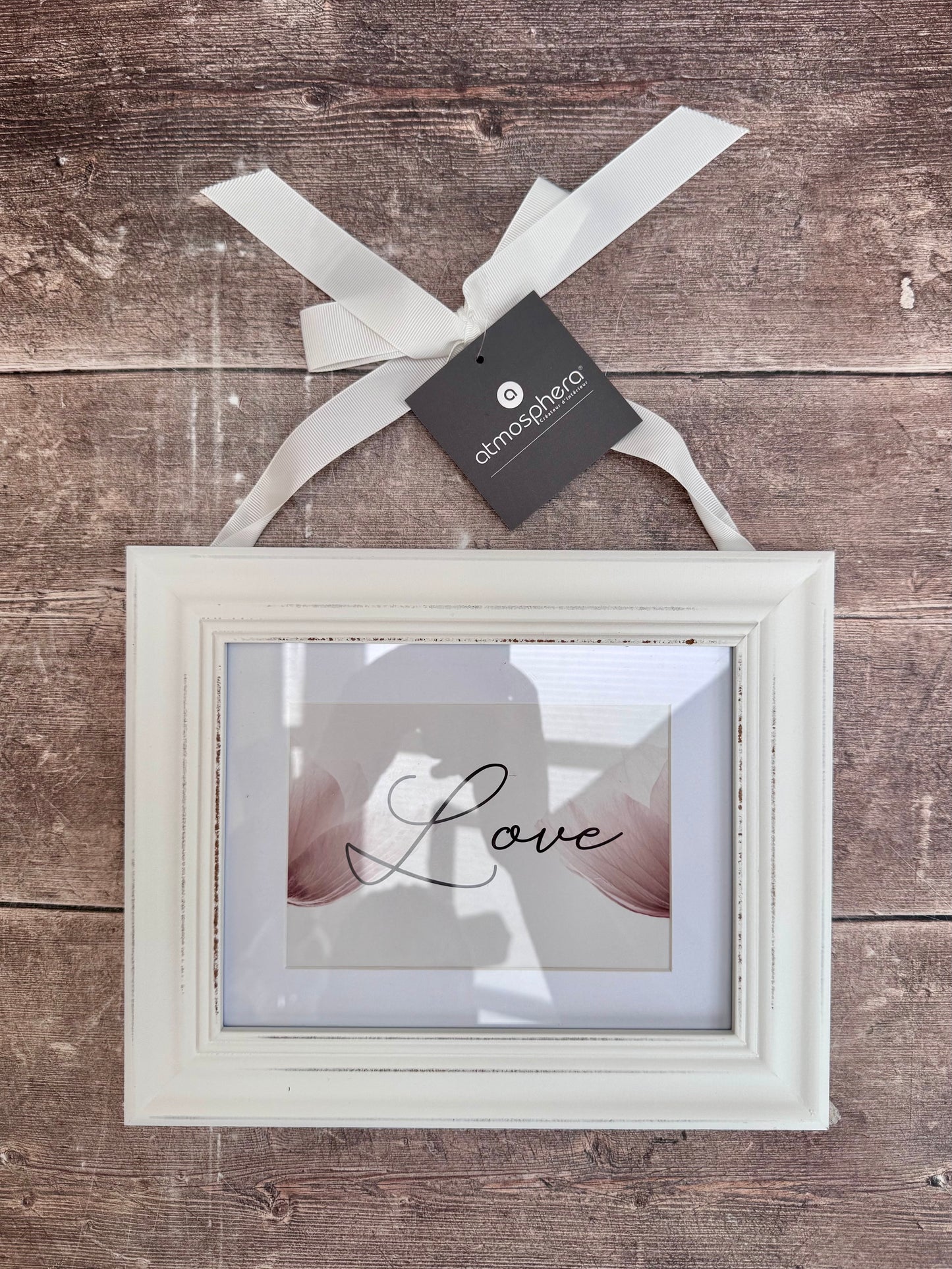 White Shabby Chic Wooden Photo Frame, 6’ x 8’