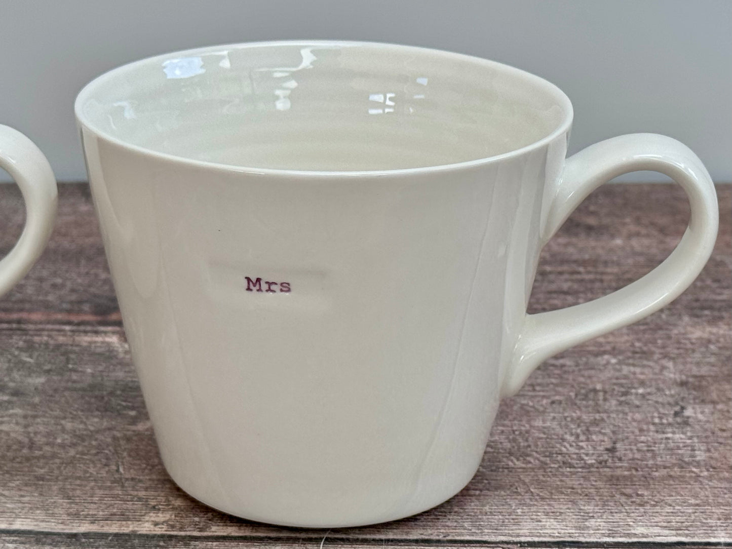 White ‘mr’ and ‘mrs’ Mugs, 350ml