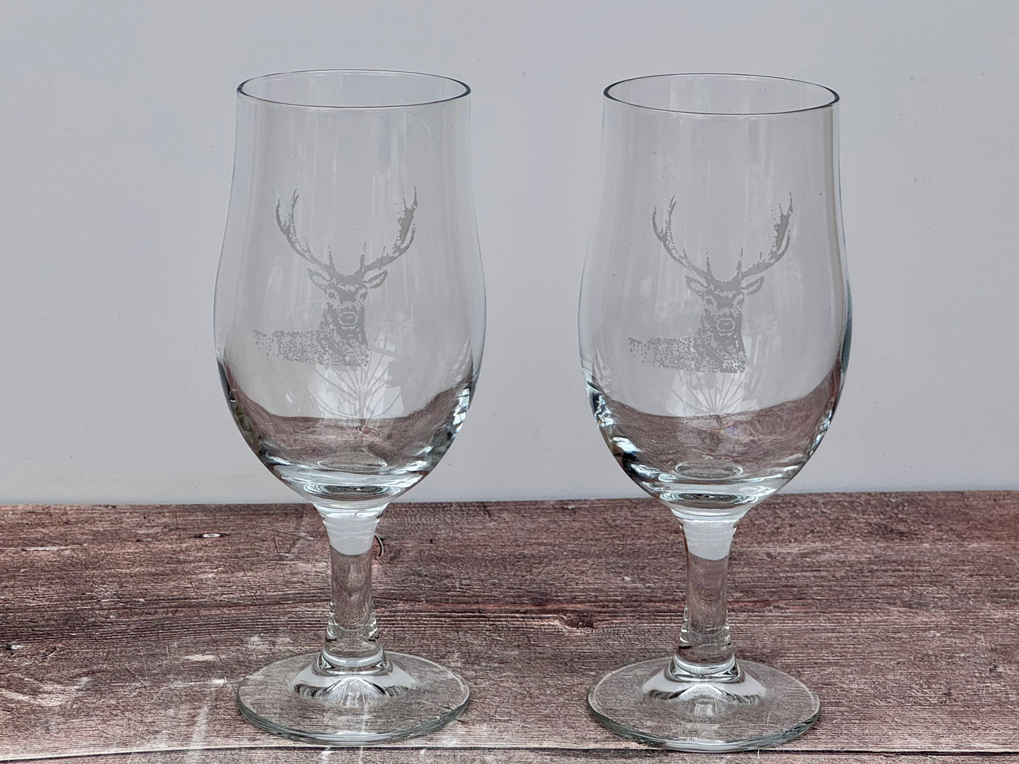 Set of 2 Stag Design Etched Craft Beer Glasses