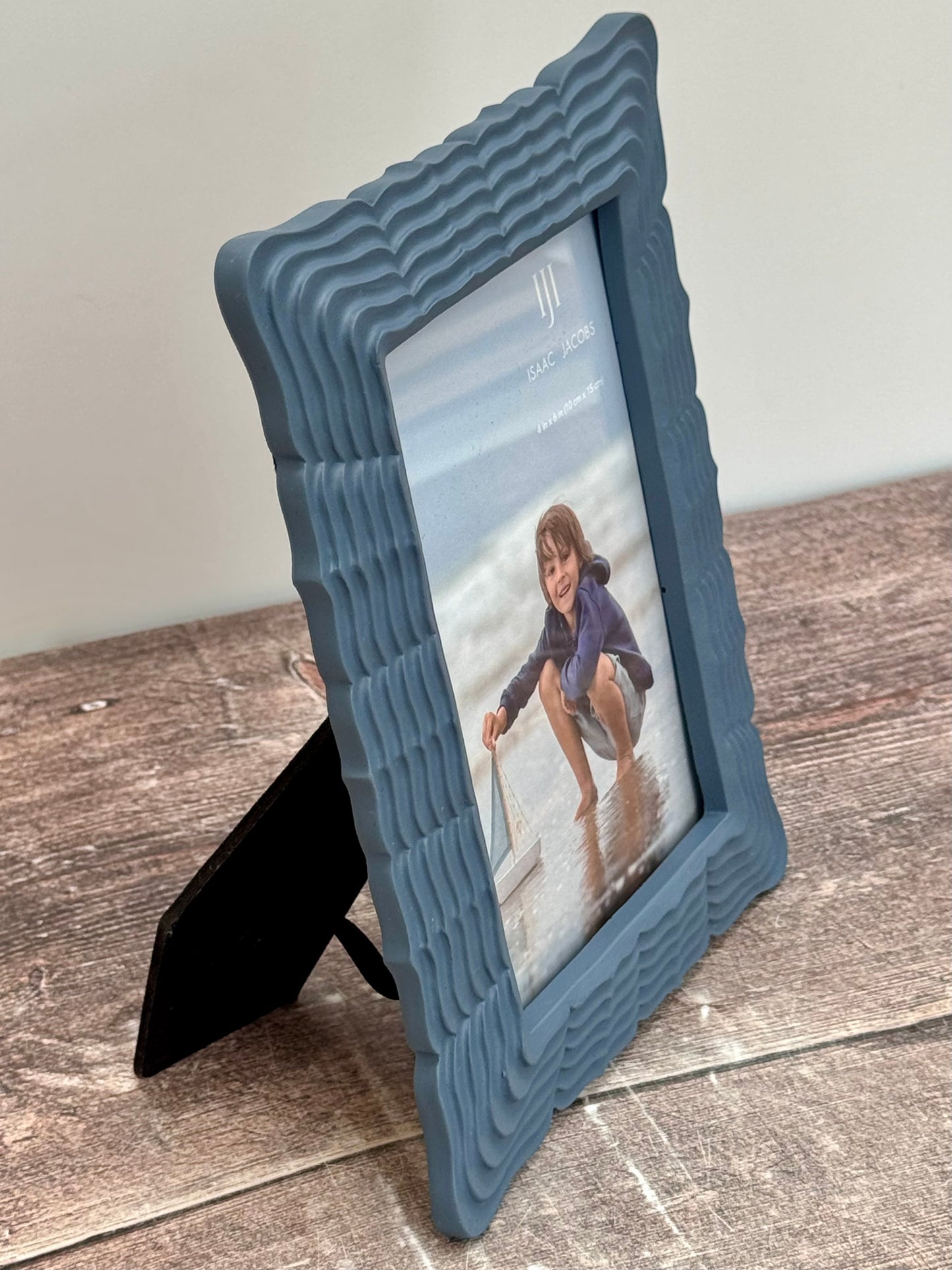 Isaac Jacobs Blue Wave Border Photo Frame, 4’ x 6’