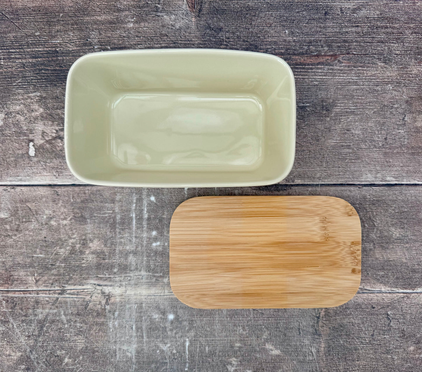 Scandi Home Green Leaves Patterned Butter Dish with Wooden Lid