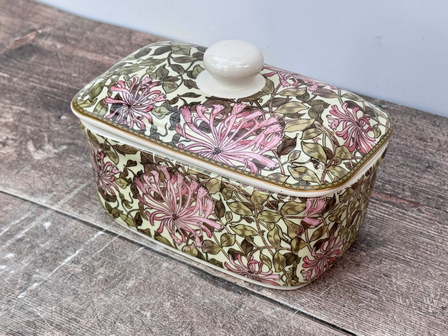 William Morris Honeysuckle Floral Patterned Butter Dish