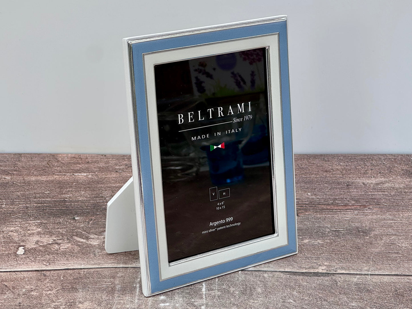Beltrami Blue and White Border Photo Frame 4 x 6