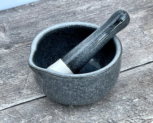 Scandi Home Dark Grey Smooth Pestle and Mortar