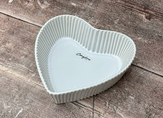 White Heart Small Baking Dish, 15cm