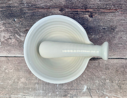 Sophie Conran White Ribbed Pestle and Mortar