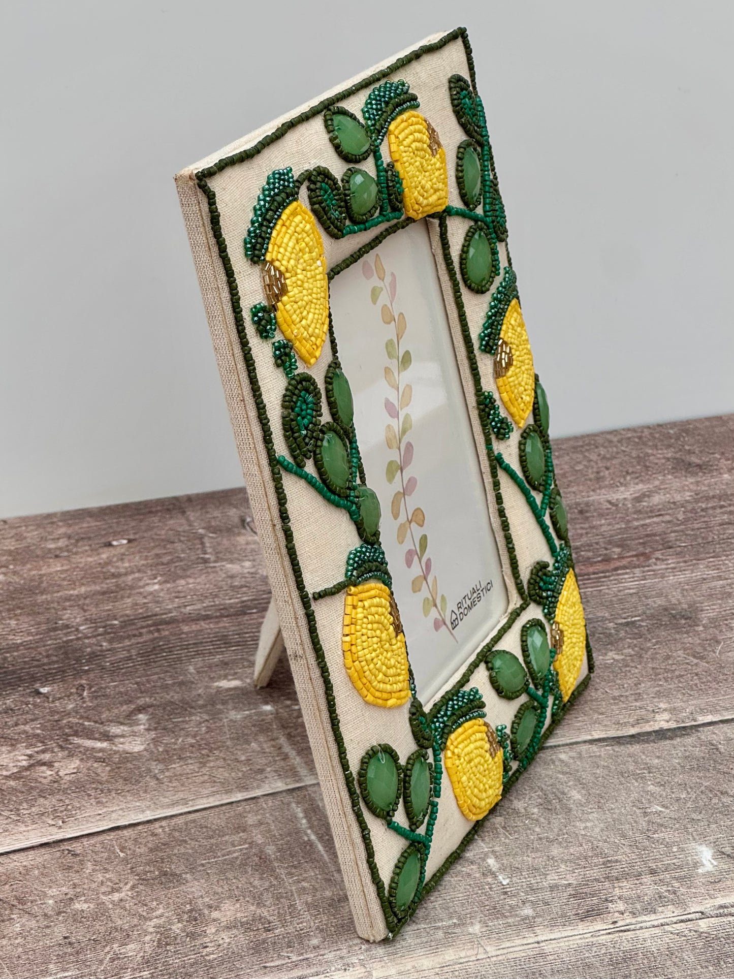 Lemon Beaded Patterned Photo Frame, 4’ x 6’