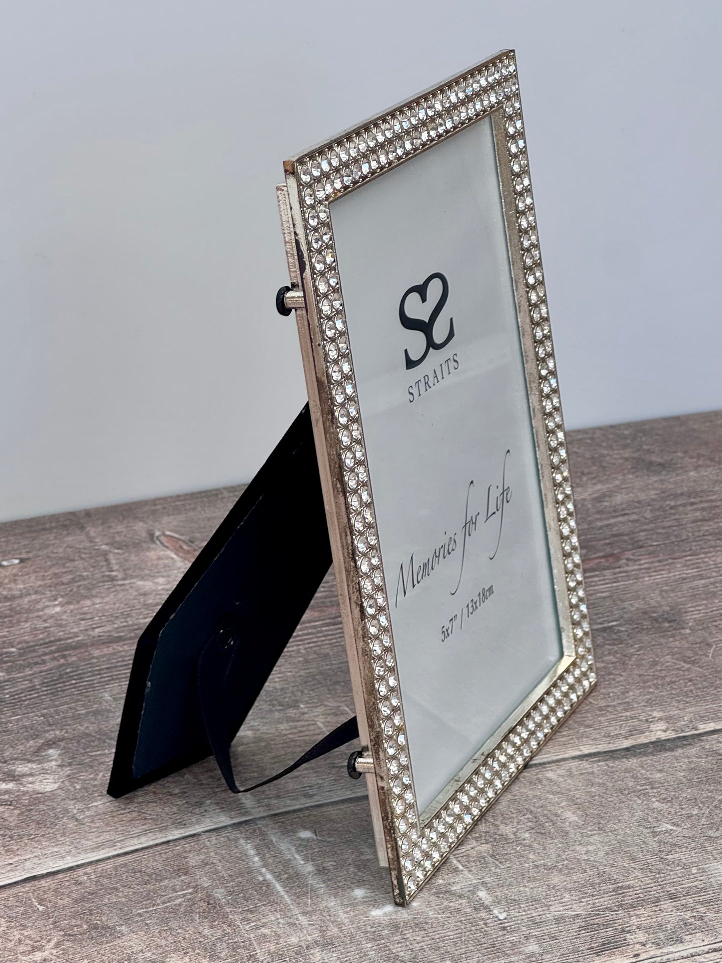 Silver Tone Jewel Patterned Photo Frame, 5’ x 7’