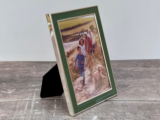 Isaac Jacobs Green and Silver Tone Border Photo Frame, 4’ x 6’