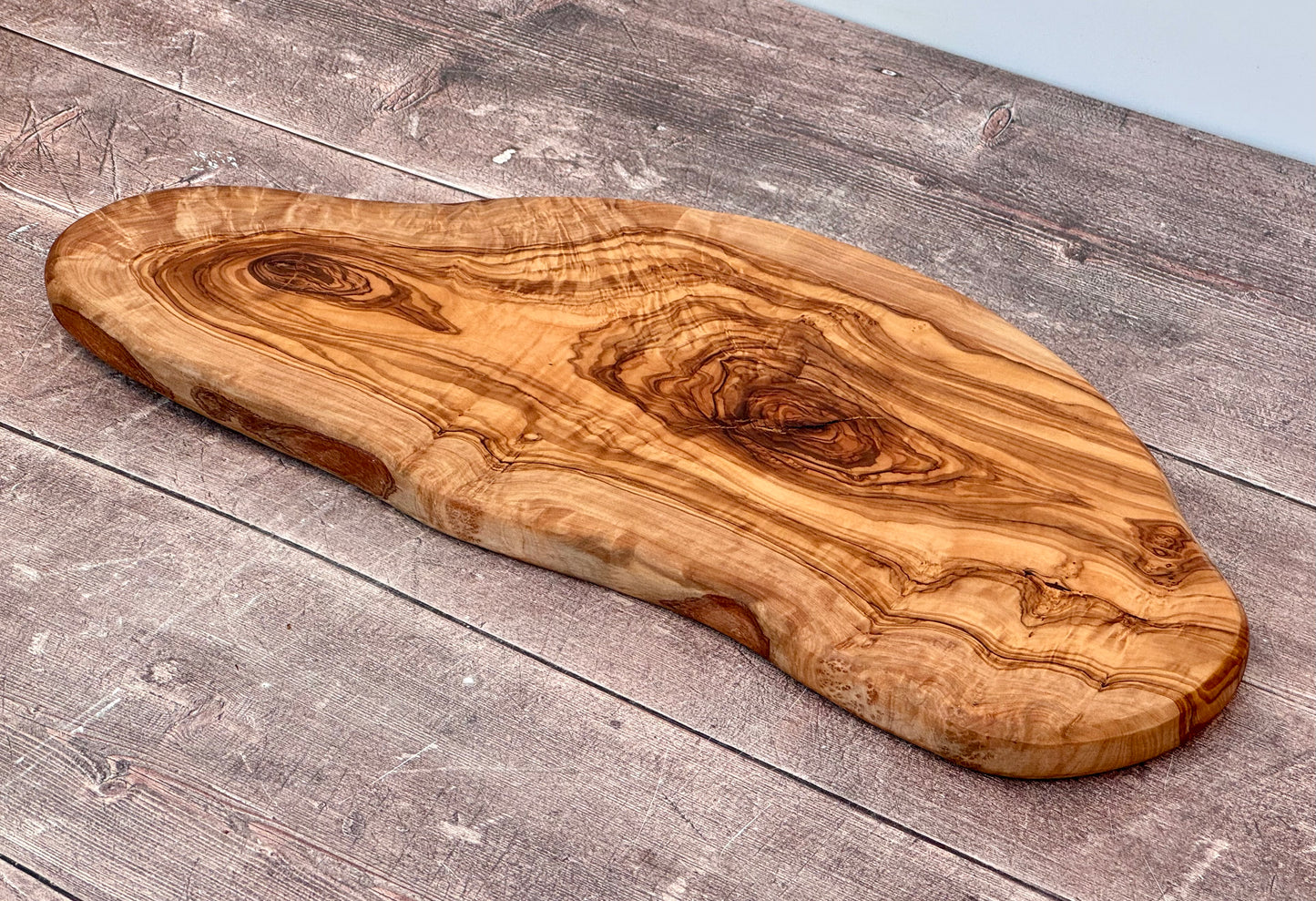 Olive Wood Serving/Cheese/Chopping Board, 45cm, Grain 5