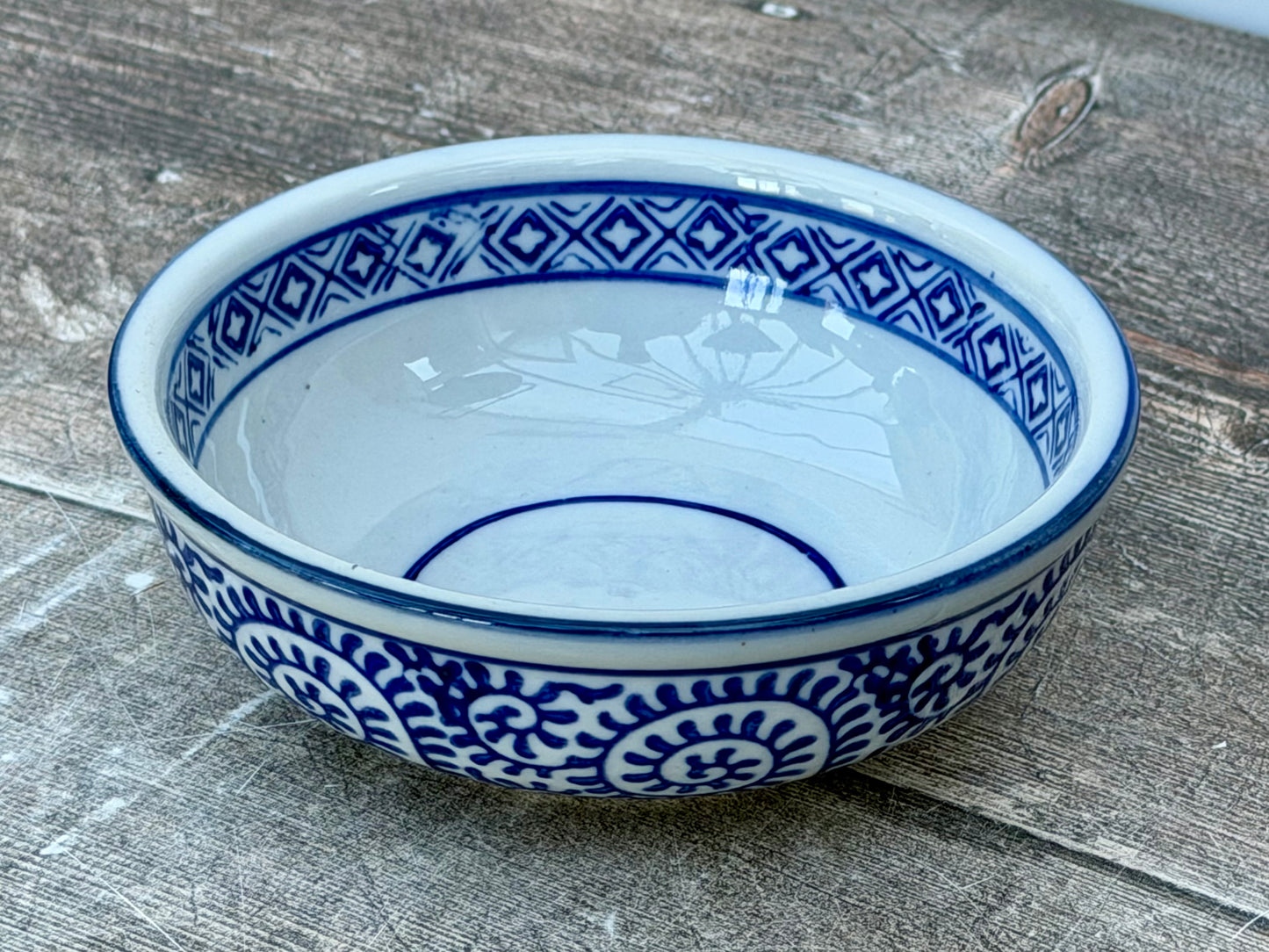 Blue and White Leaf Patterned Small Bowl, 13cm