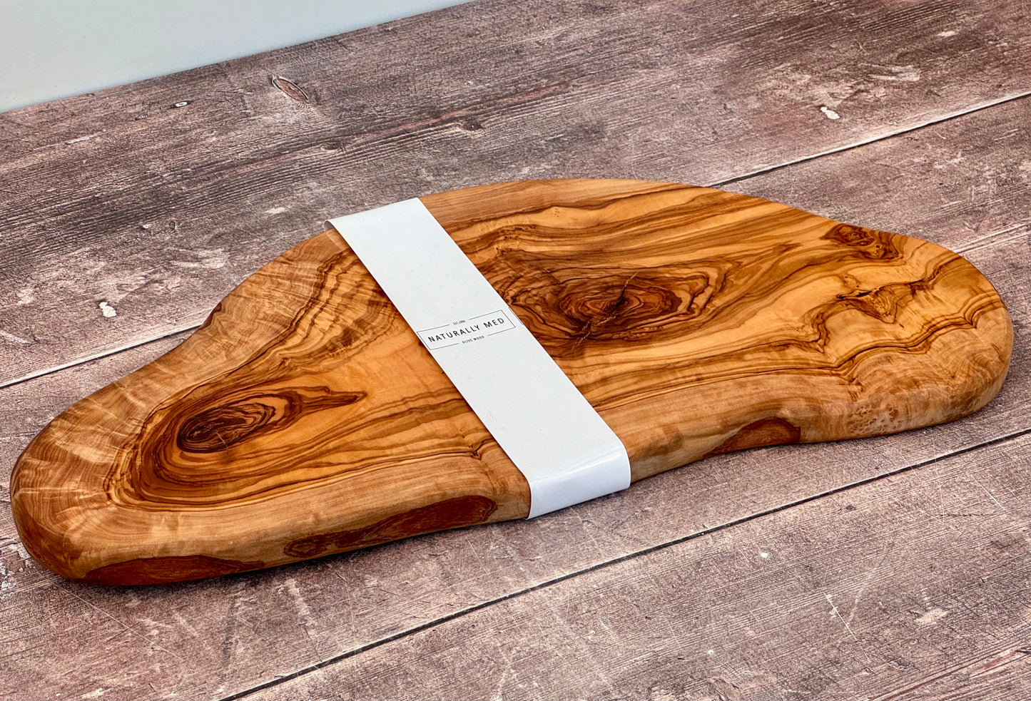 Olive Wood Serving/Cheese/Chopping Board, 45cm, Grain 5