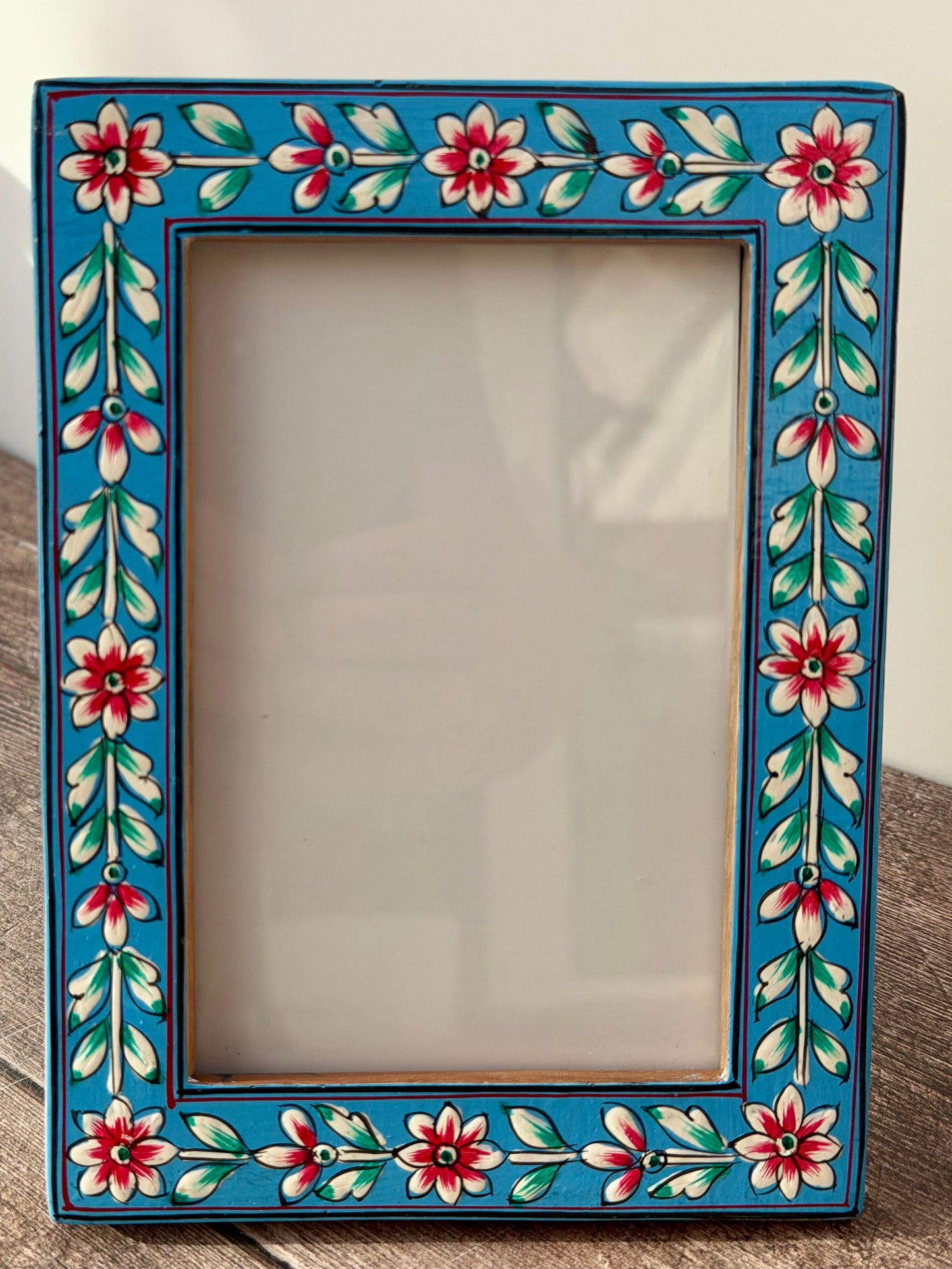 Hand Painted Photo Frame 4’ x 6’ - Pale Blue Flower Design