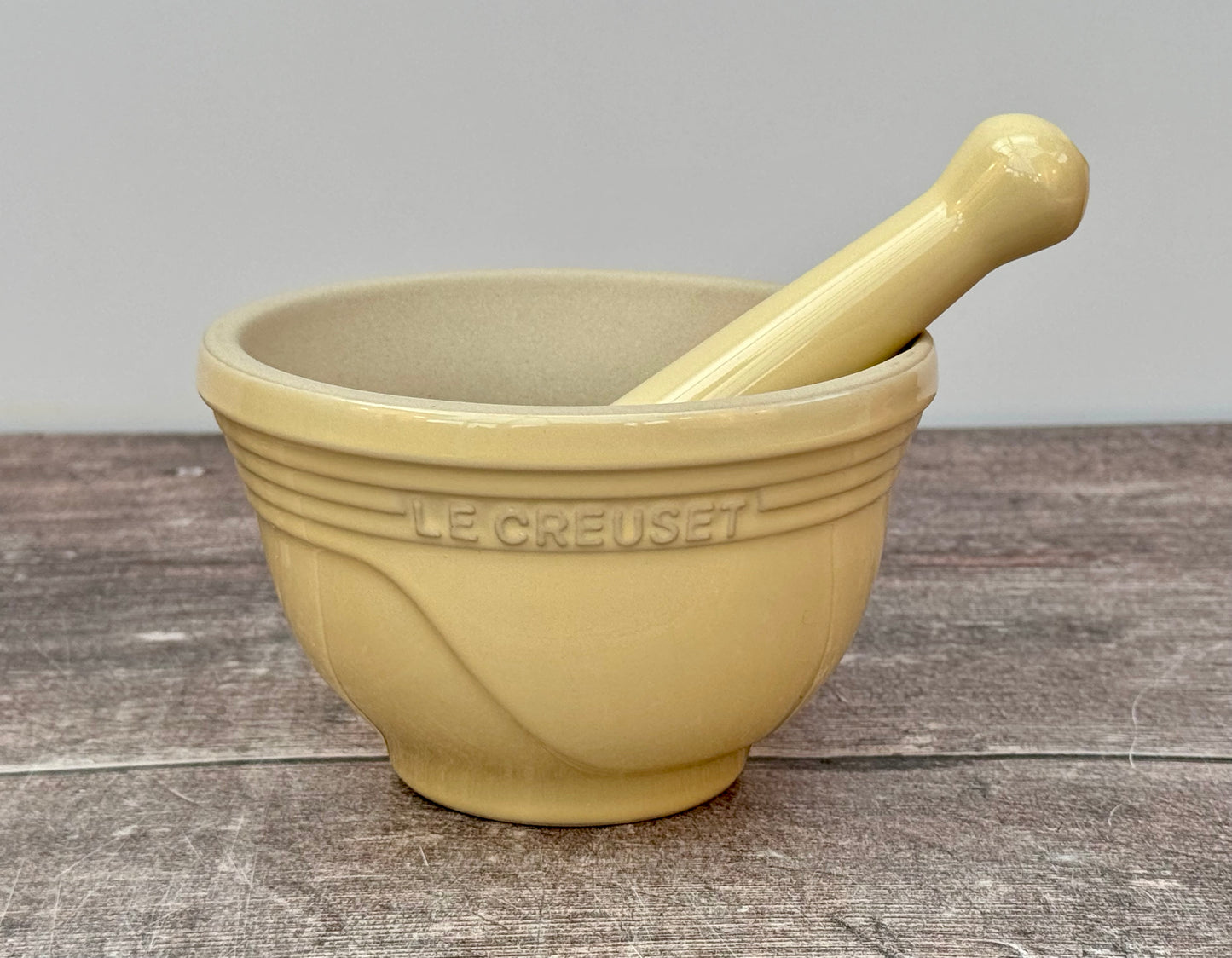 Le Creuset Pale Yellow Pestle and Mortar