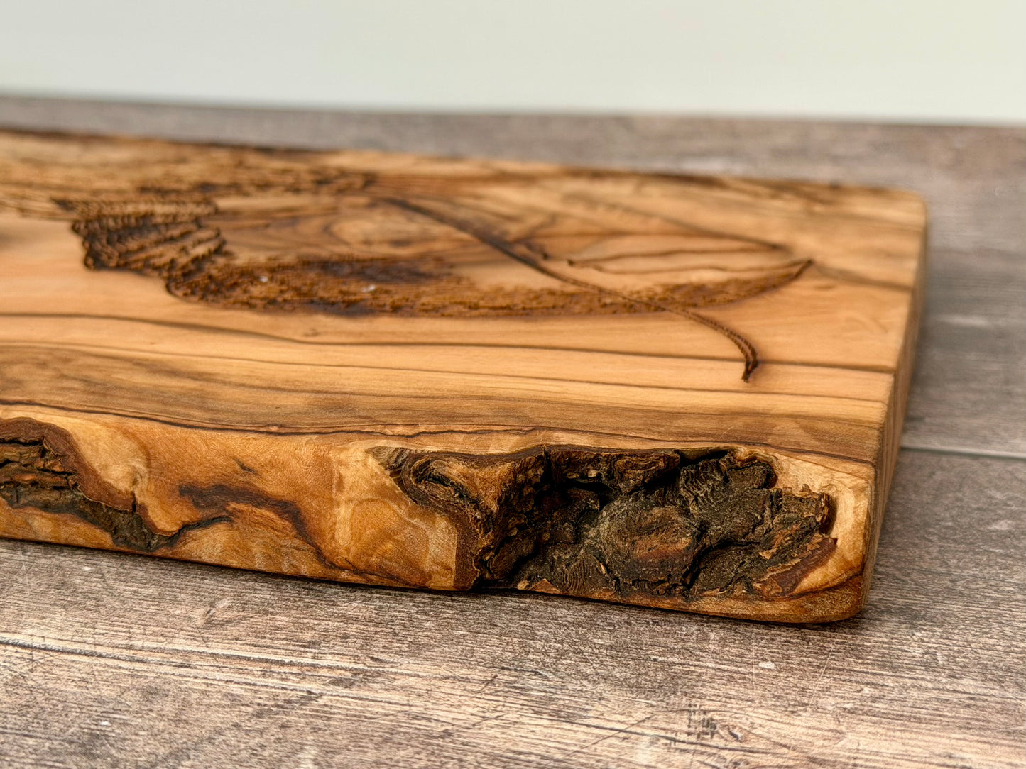 Lobster Olive Wood Serving/Cheese Board