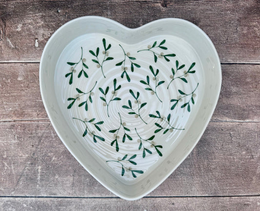 Sophie Conran Mistletoe Patterned Heart Baking Dish, 28cm