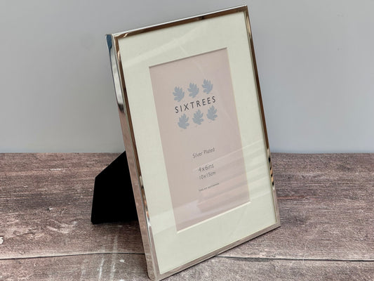 Sixtrees Silver Plated Photo Frame with Aperture, 4’ x 6’