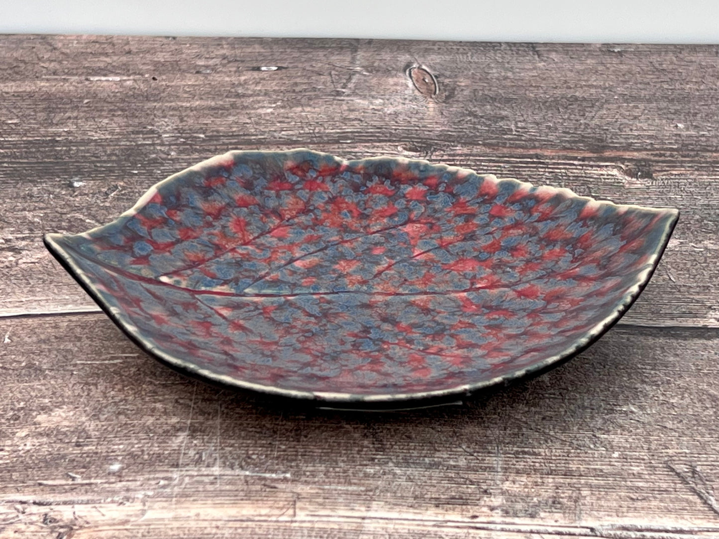 Pink Hydrangea Leaf Plate, 17cm