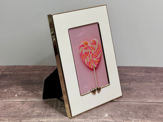 Isaac Jacobs White and Gold Heart Photo Frame, 4’ x 6’