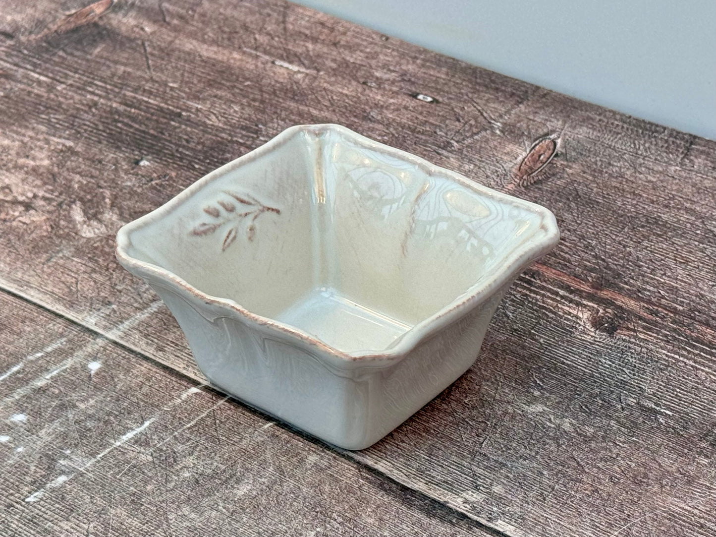 Cream Square Ramekin with Leaf Detail, 10cm