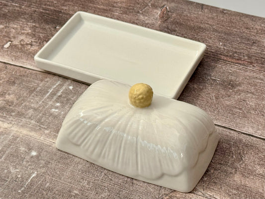 White Daisy Flower Design Butter Dish