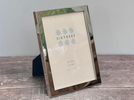 Sixtrees Mirror Effect Photo Frame, 5’ x 7’