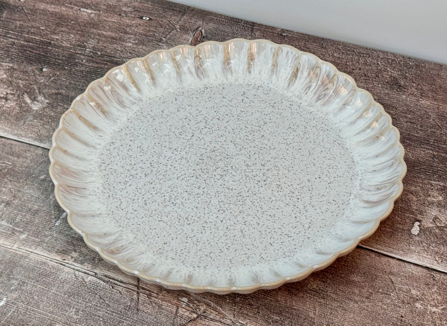 Sand Beige Scallop Edge Dinner Plate, 27cm