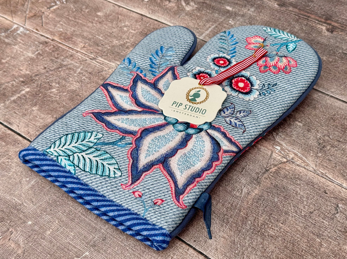 Blue Flower Patterned Oven Glove