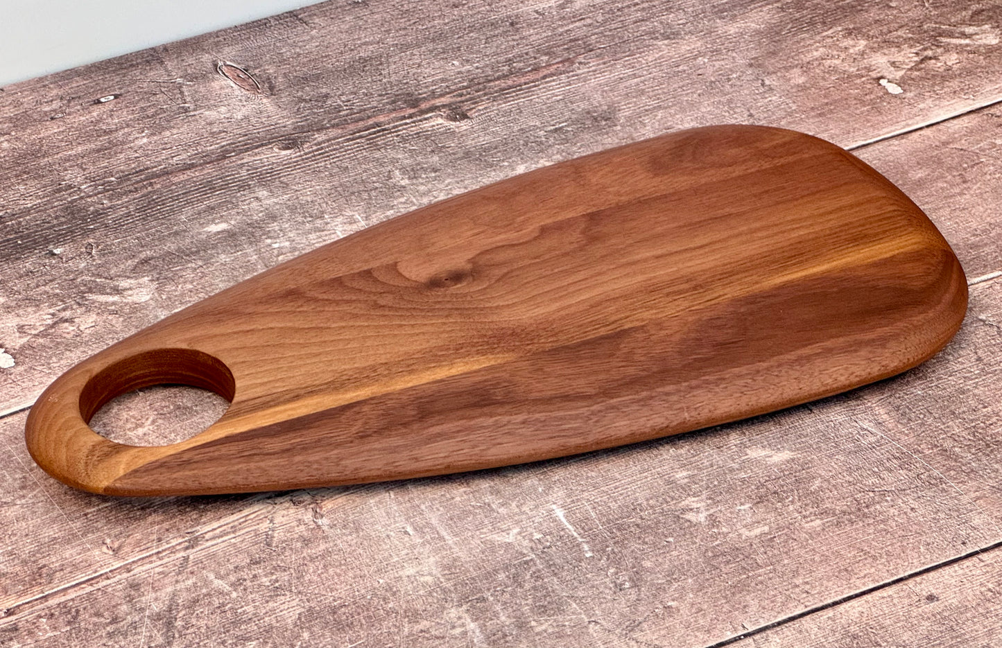 Walnut Wood Serving/Chopping Board