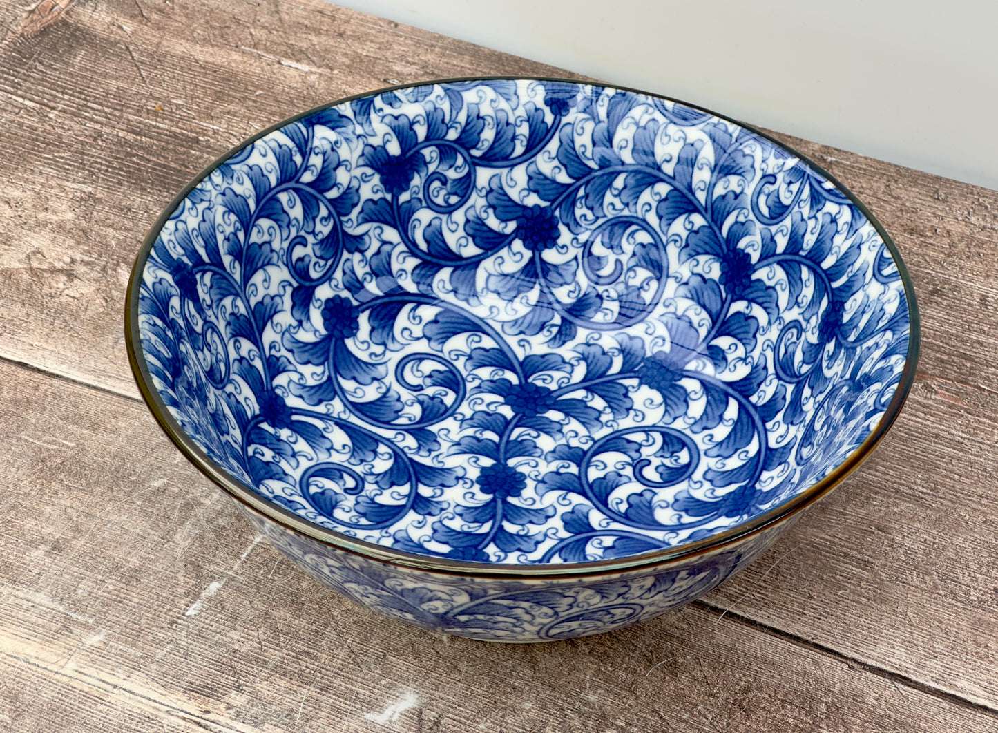 Swirl Patterned Japanese Serving Bowl, 20.5cm