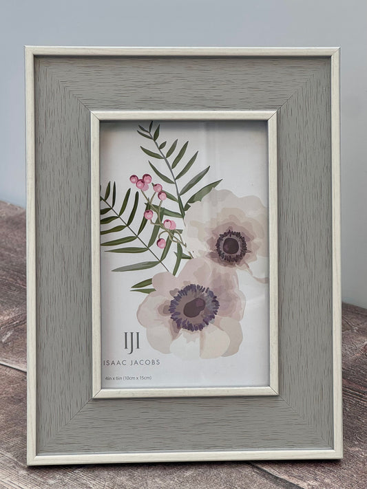 Isaac Jacobs Grey Photo Frame, 4’ x 6’