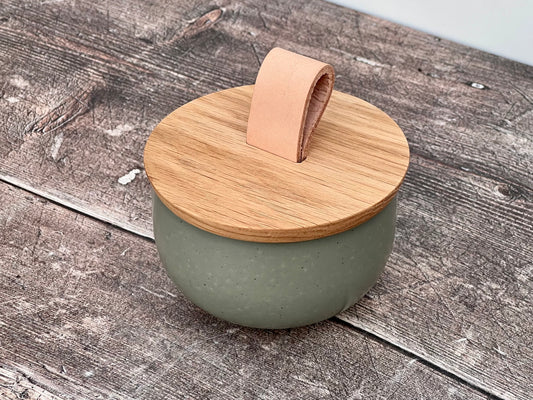 Green Salt Cellar/Pot with Oak Lid, 9cm