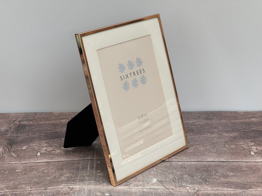 Sixtrees Rose Gold Photo Frame with Aperture, 6’ x 8’