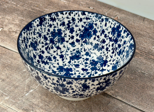 Blue and White Floral Design Bowl, 15.5cm