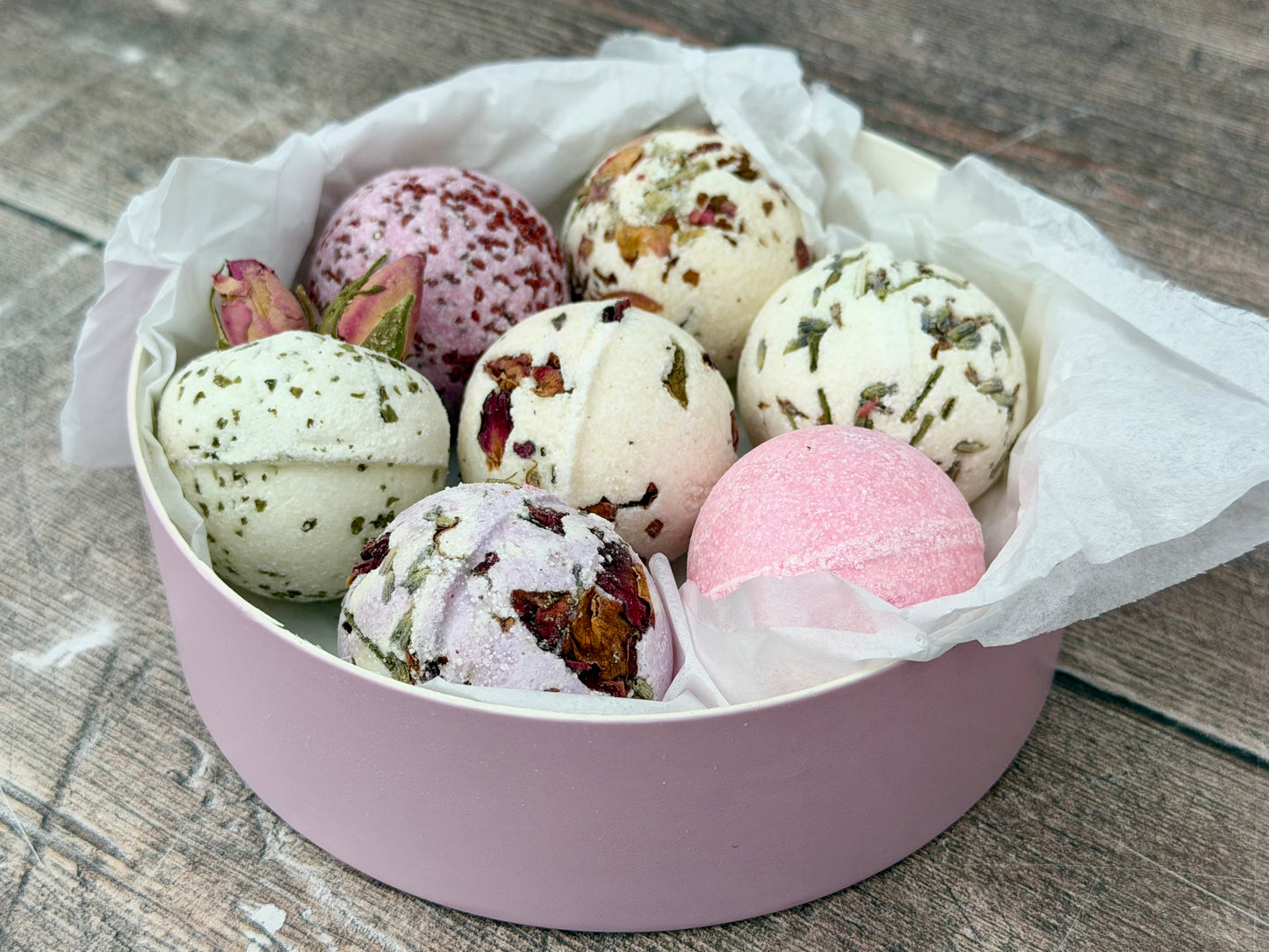 Love is all Around Bath Melt Set