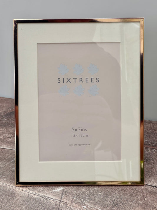 Sixtrees Rose Gold Photo Frame with Aperture, 5’ x 7’